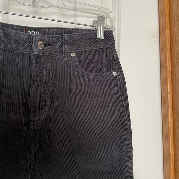 BDG Mom High Rise Corduroy Pants Size 26 Grey/Navy - Picture 2 of 12
